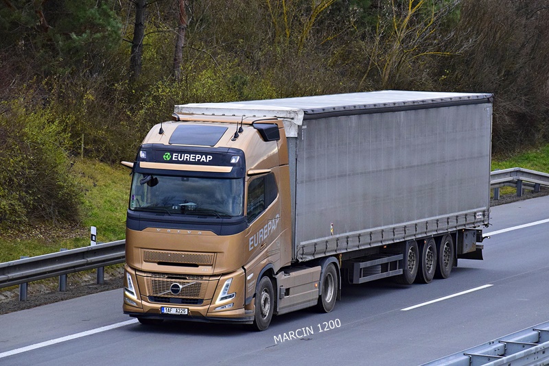 _DSC0754 EUREPAP-crop-VOLVO FH AERO.JPG