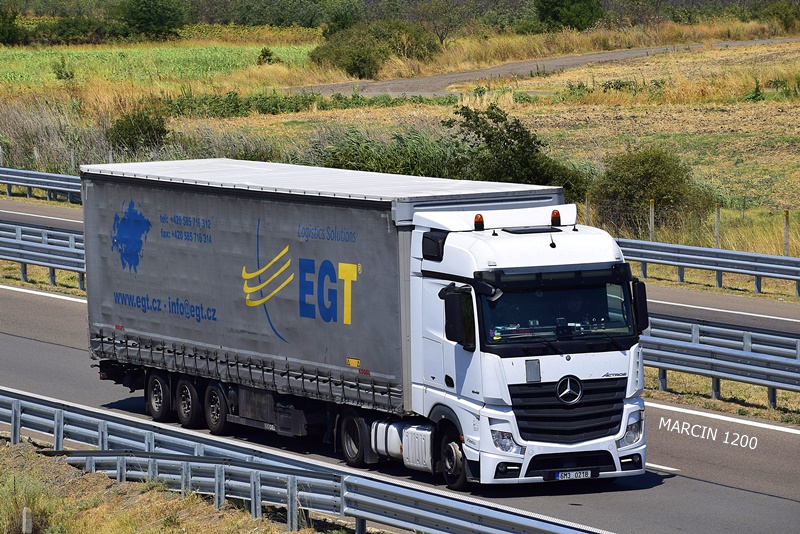 _DSC5387-crop-EGT Express-ACTROS MP4.JPG