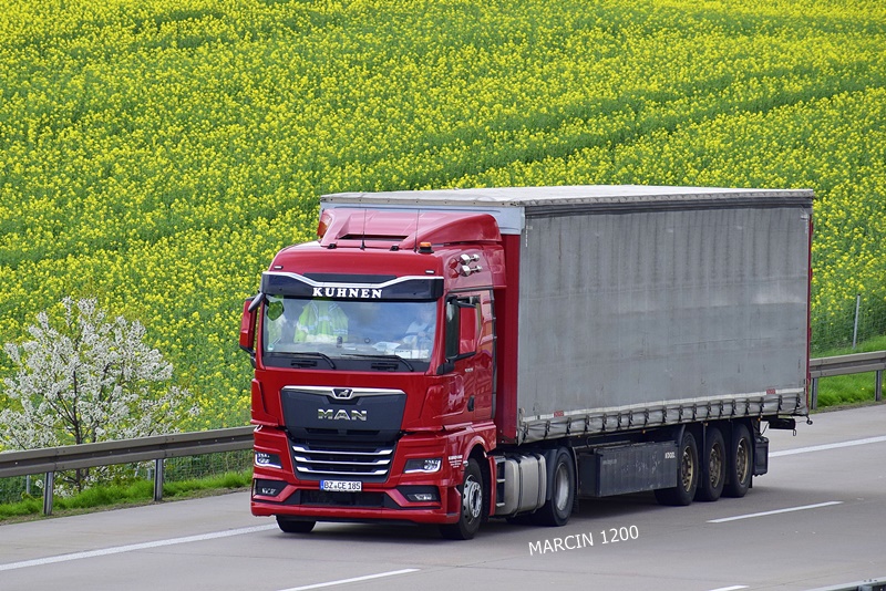 _DSC1823 KUHNEN-crop-MAN TGX II.JPG