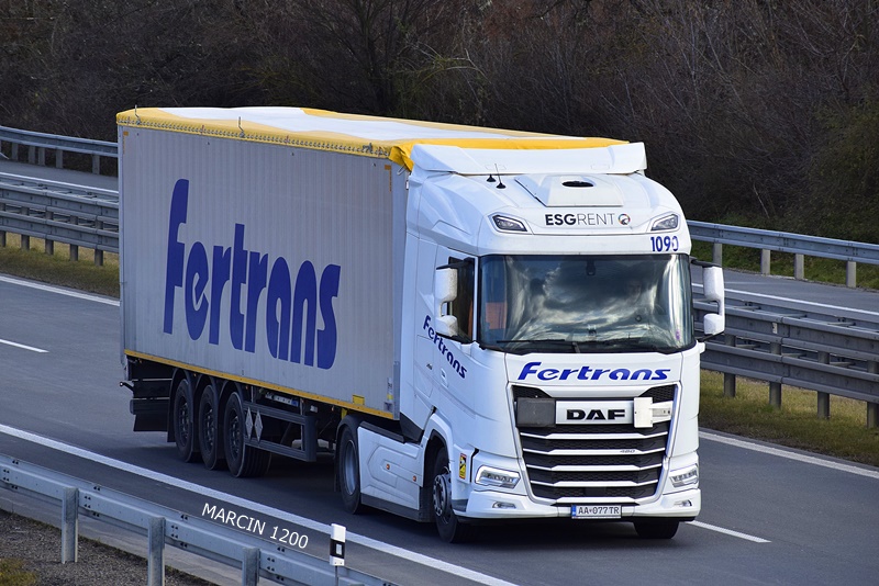 _DSC0553 FERTRANS-crop-DAF XG.JPG