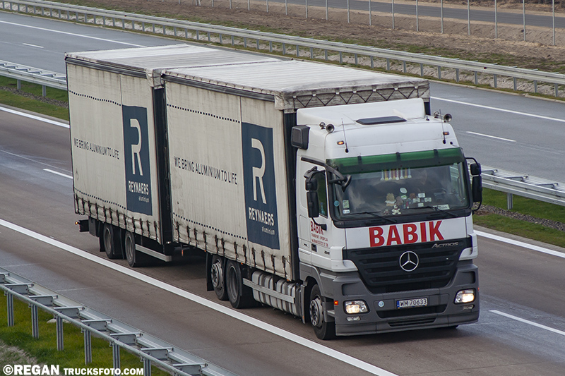 Mercedes-Benz Actros MP2 - Babik.jpg