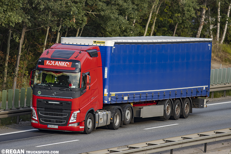 Volvo FH - Kolanko.jpg