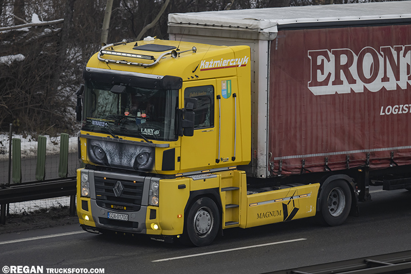 Renault Magnum  Kaźmierczyk.jpg