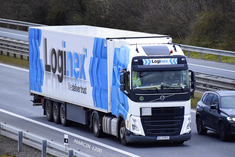 _DSC0756 LOGINEX-crop-VOLVO FH V.JPG