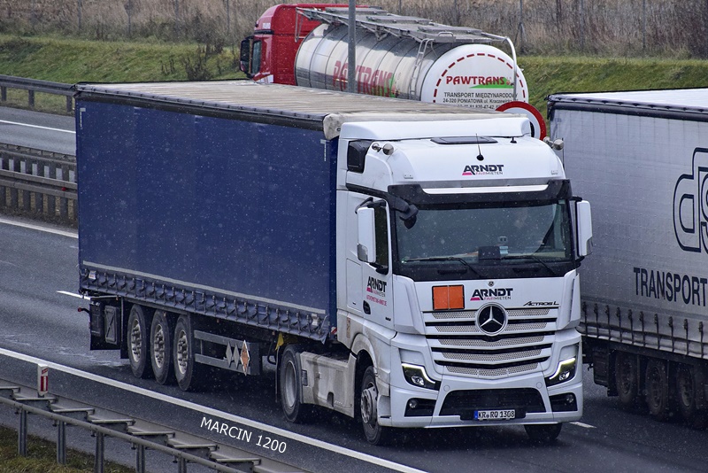 _DSC8673-crop-ARNDT-Mercedes-Benz ActrosL MP5.JPG