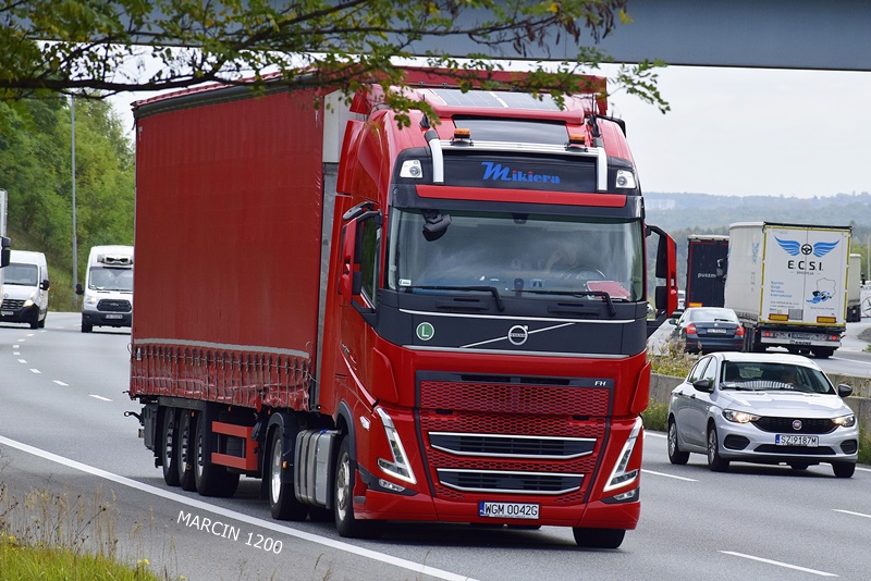 _DSC00011 (2309)-crop-Mikiera-VOLVO FHV.JPG