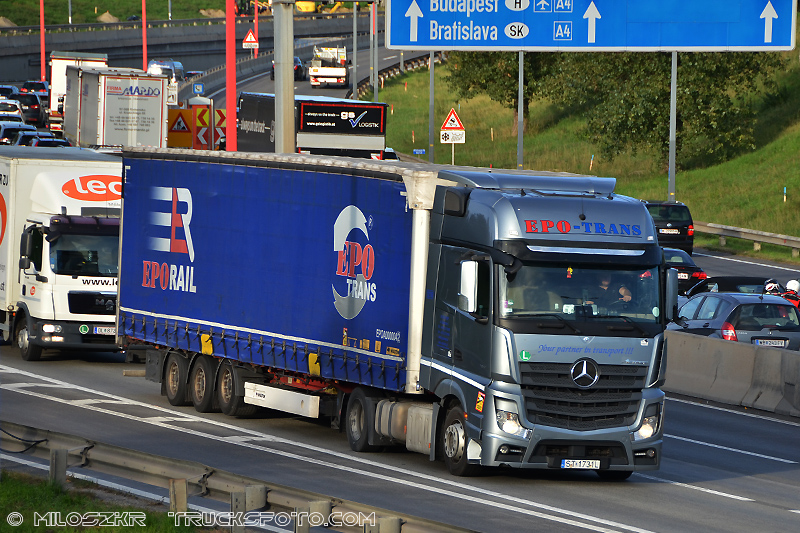 Mercedes Benz Actros MP4_Epo-Trans_3875.JPG