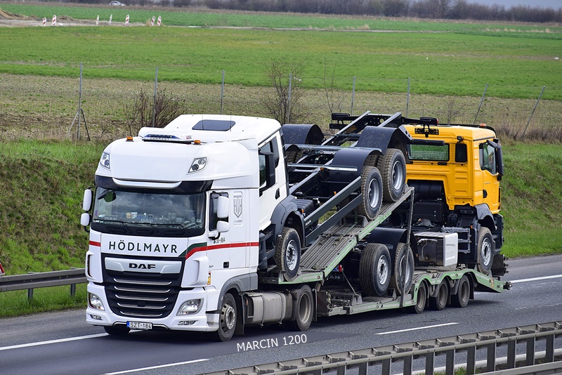 _DSC00011 (328)-crop-Hodlmayr-DAF XF 106 II.JPG