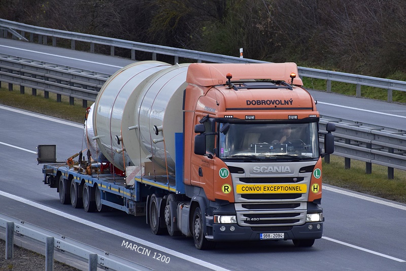 _DSC0673 DOBROVOLNY-crop-SCANIA R460.JPG
