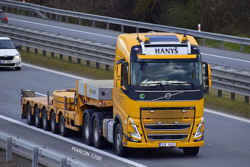 _DSC0684 HANYS-crop-VOLVO FH V.JPG