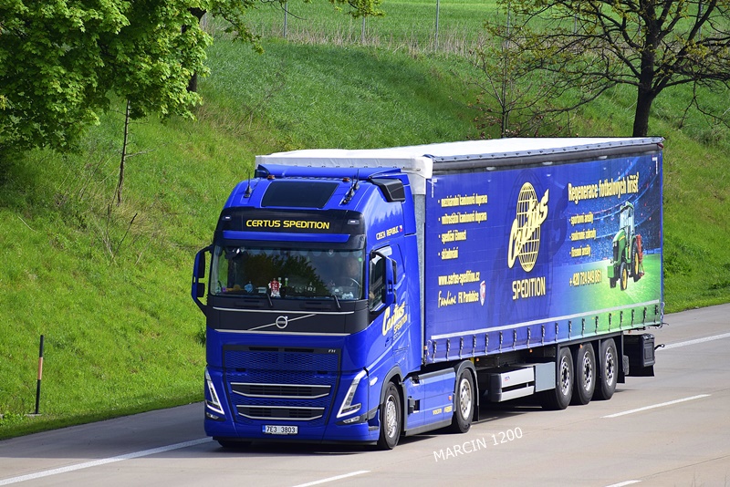 _DSC1470 CERTUS-crop-VOLVO FH V.JPG