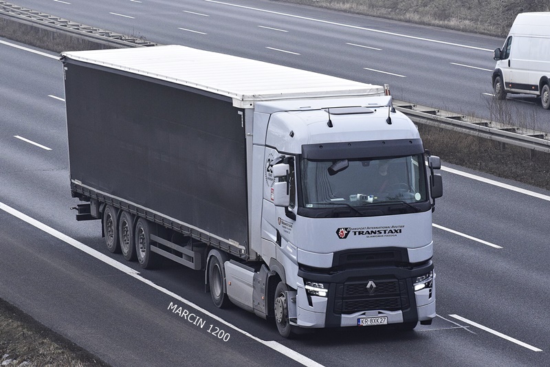 _DSC1053 TRANSTAXI-crop-RENAULT RANGE T EVO.JPG