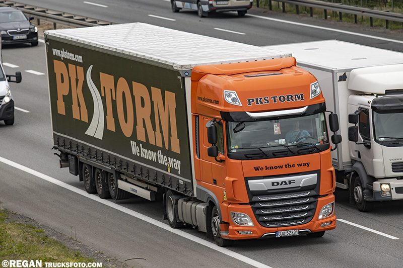 DAF XF - PKS Torm.jpg
