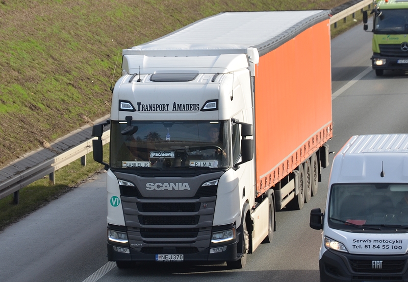 transport amadeus 2.JPG