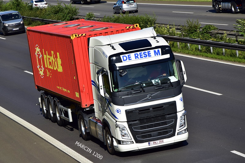 _DSC4489-crop-De Rese M-VOLVO FHIV.JPG