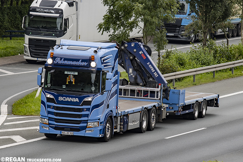 Scania R500 - Schumacher.jpg