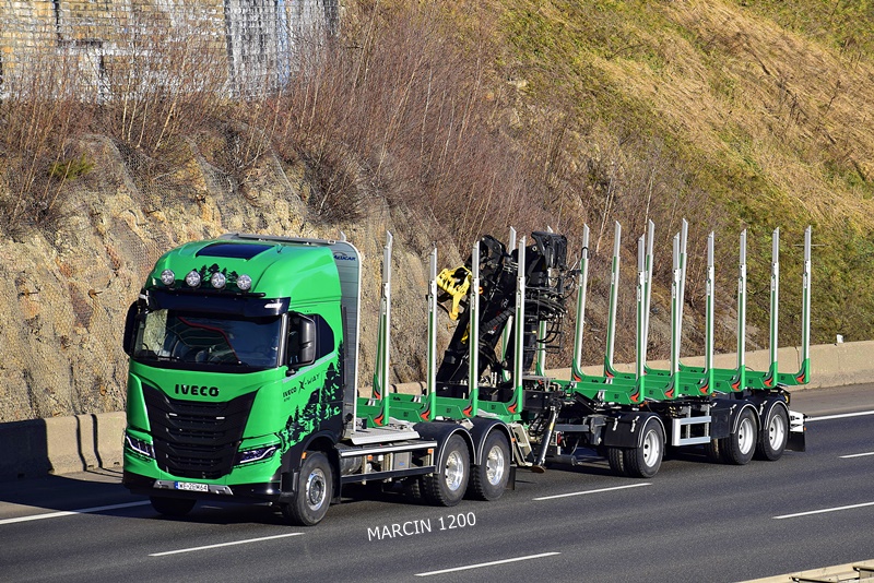 _DSC1191 Iveco X-Way 570-crop-TRANSPORT DREWNA.JPG