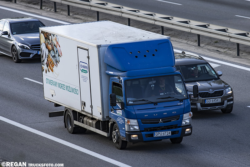 Mitsubishi Fuso Canter - Koryb.jpg
