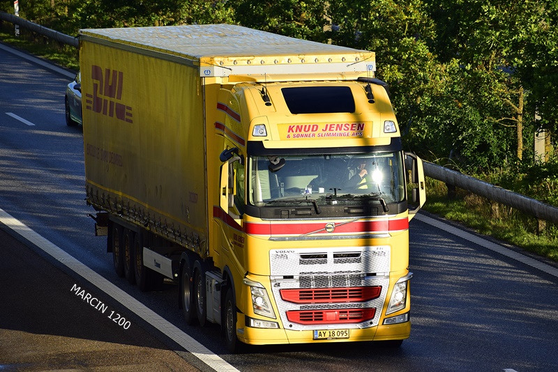 _DSC4221 KNUD JENSEN-crop-VOLVO FHIV.JPG