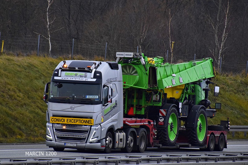 _DSC9988-crop-ŚWIERKOT-VOLVO FHV.JPG