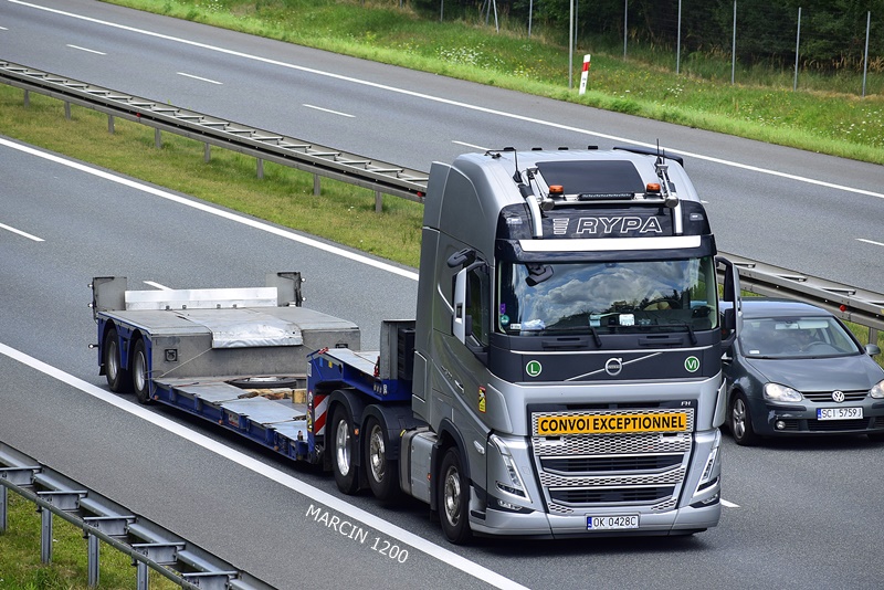 _DSC00011 (1310)-crop-RYPA-VOLVO FHV.JPG