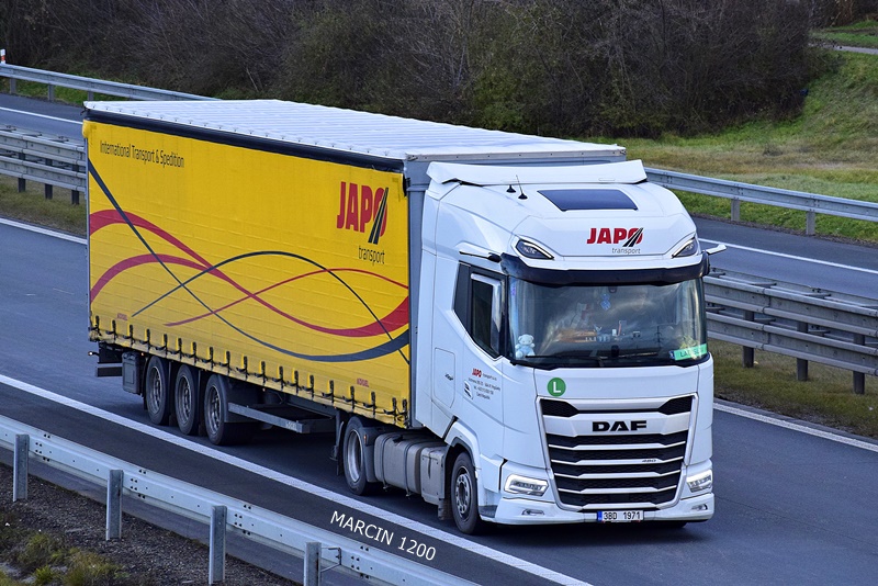 _DSC0208 JAPO-crop-DAF XG.JPG