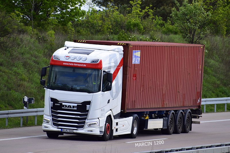 _DSC2730 HELE-crop-DAF XG.JPG