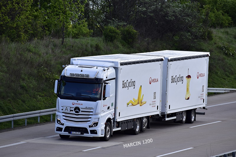 _DSC2666 VEOLIA-crop-ActrosL MP5.JPG