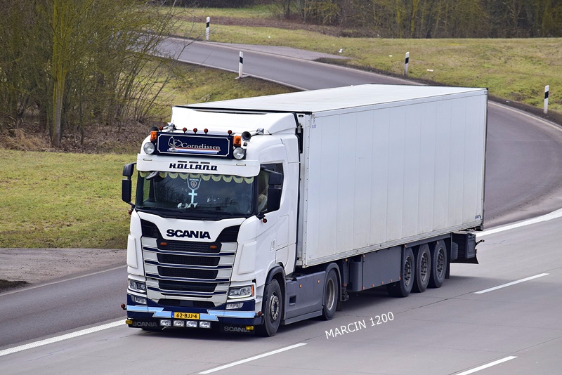 _DSC1352 CORNELISSEN-crop-SCANIA S.JPG
