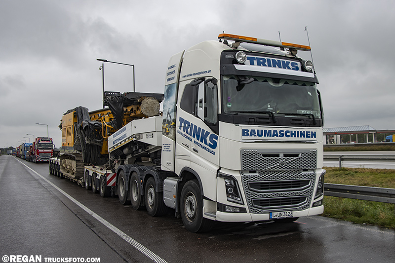Volvo FH16 750 - Trinks Baumaschinen.jpg
