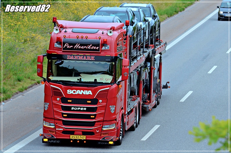 DSC_7079.JPG Per.JPG