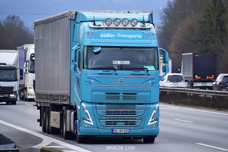 _DSC1253 HOBLER-TRANSPORTE-crop-VOLVO FH V.JPG