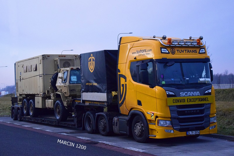 _DSC1151 TUV TRANS-crop-SCANIA R560.JPG