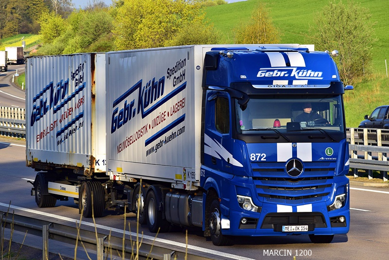 _DSC2629 GEBR.KUHN-crop-Mercedes-Benz Actros MP5.JPG