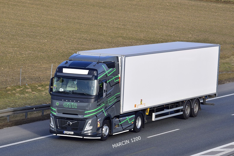 _DSC1722 GTR-crop-VOLVO FH AERO.JPG