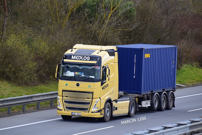 _DSC0708 MEDLOG-crop-VOLVO FHV.JPG