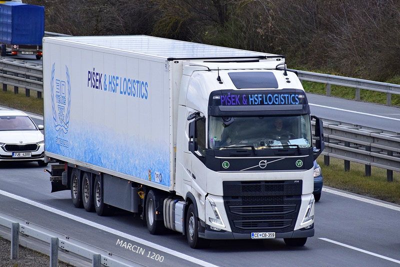 _DSC0713 Pišek & HSF logistics-crop-VOLVO FHV.JPG