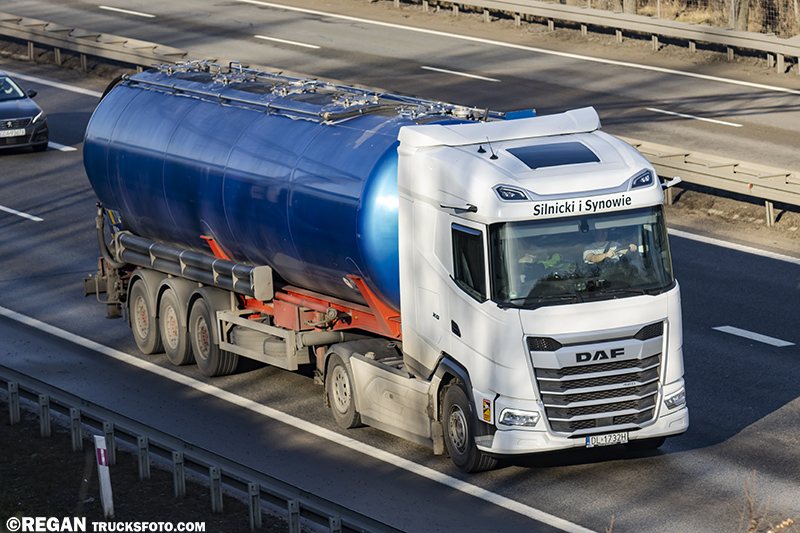DAF XG - Silnicki i Synowie.jpg