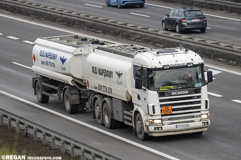 Scania 124L 470 - Gacek Gackowski paliwa.jpg