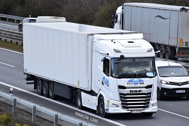 _DSC0226 KRIS TRANS-crop-DAF XG.JPG