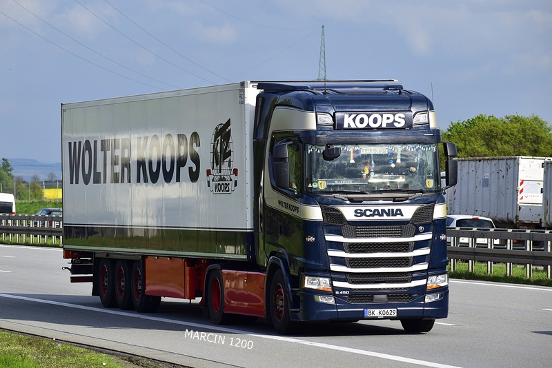 _DSC2165 KOOPS-crop-SCANIA S450.JPG