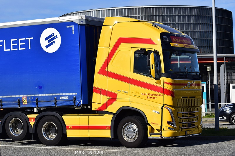 _DSC4960 JOHN FREDERIKSEN-crop-VOLVO FHV.JPG