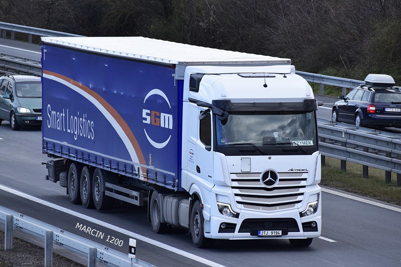 _DSC0268 SGM-crop.JPG-Mercedes-Benz ActrosL MP5.JPG