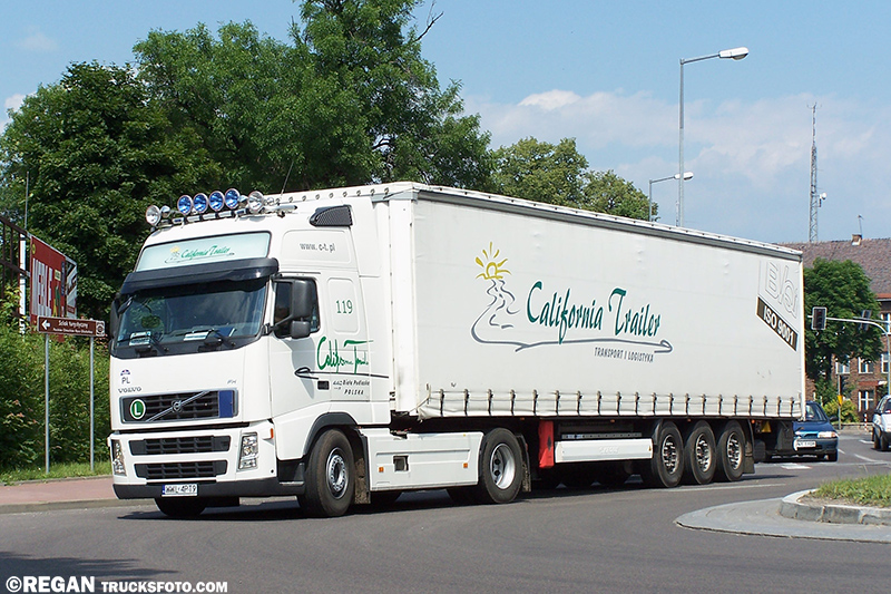 Volvo FH2 - California Trailer.jpg