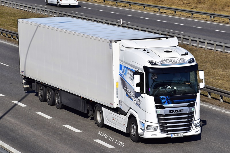 _DSC1992 KOBLAR-crop-DAF XG.JPG