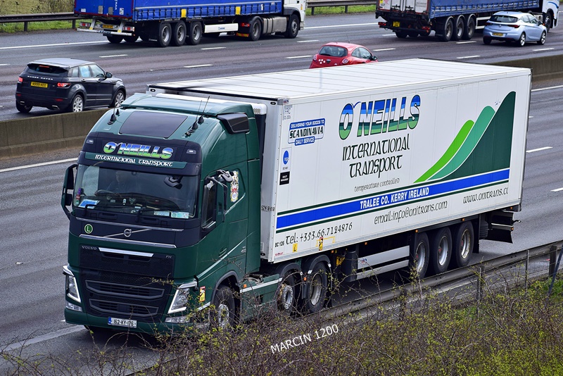 _DSC0275-crop-O'Neill's-VOLVO FHIV.JPG