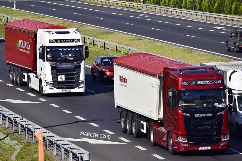 _DSC00011 (1807)-crop-MORAWSCY-SCANIA S460.JPG