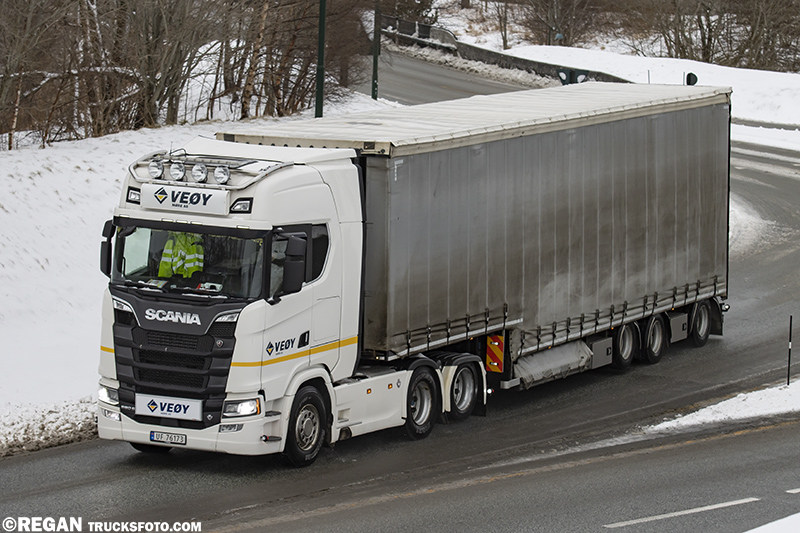 Scania 580S V8 - Veoy More.jpg