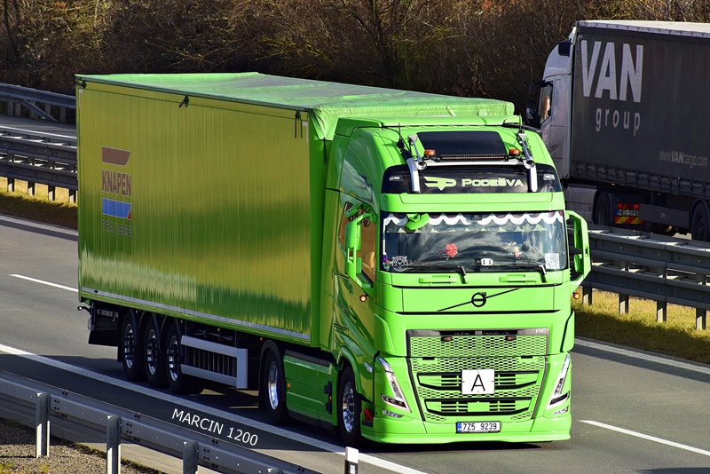 _DSC0594 PODESVA-crop-VOLVO FHV.JPG