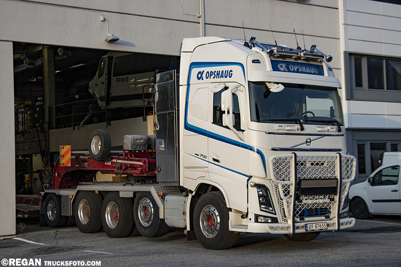Volvo FH16 750 10x4 - Opshaug.jpg
